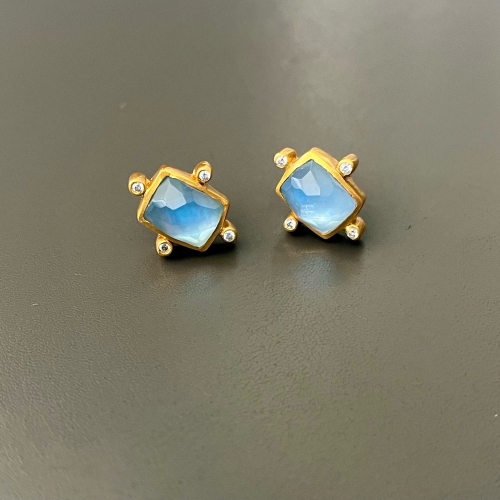 Julie Vos “Clara” gold stud earring